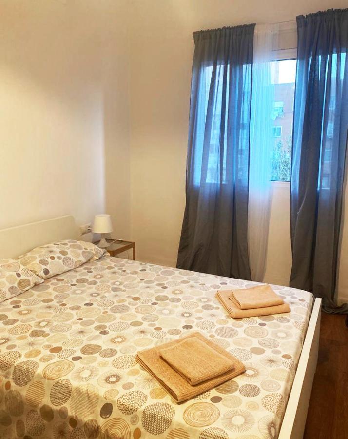 Peres I Valero Habitaciones En Piso Compartido 瓦伦西亚 外观 照片
